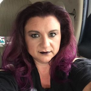 Meet your Posher, Carrie